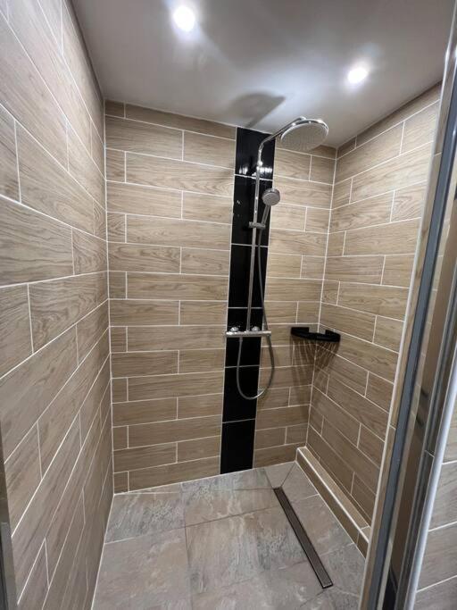 Appartement Style Chalet Standing 2 A 6 Personnes La Bourboule Luaran gambar