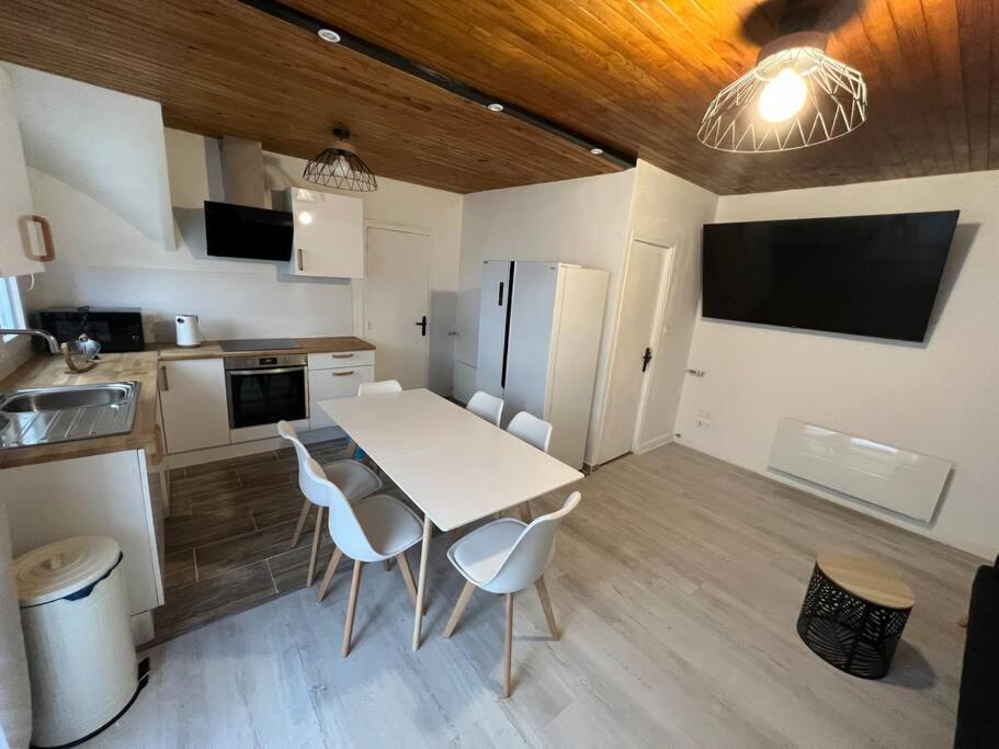 Appartement Style Chalet Standing 2 A 6 Personnes La Bourboule Luaran gambar