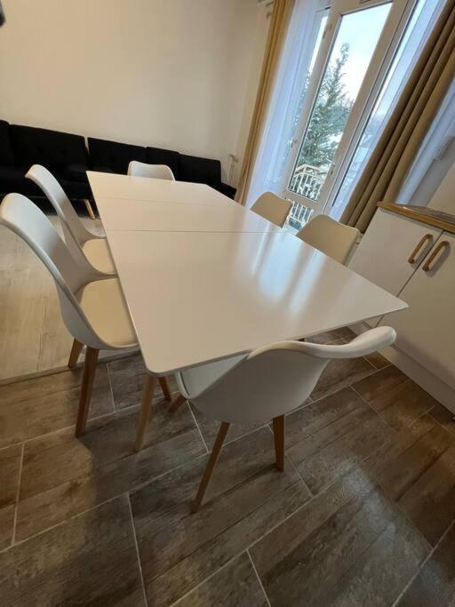 Appartement Style Chalet Standing 2 A 6 Personnes La Bourboule Luaran gambar